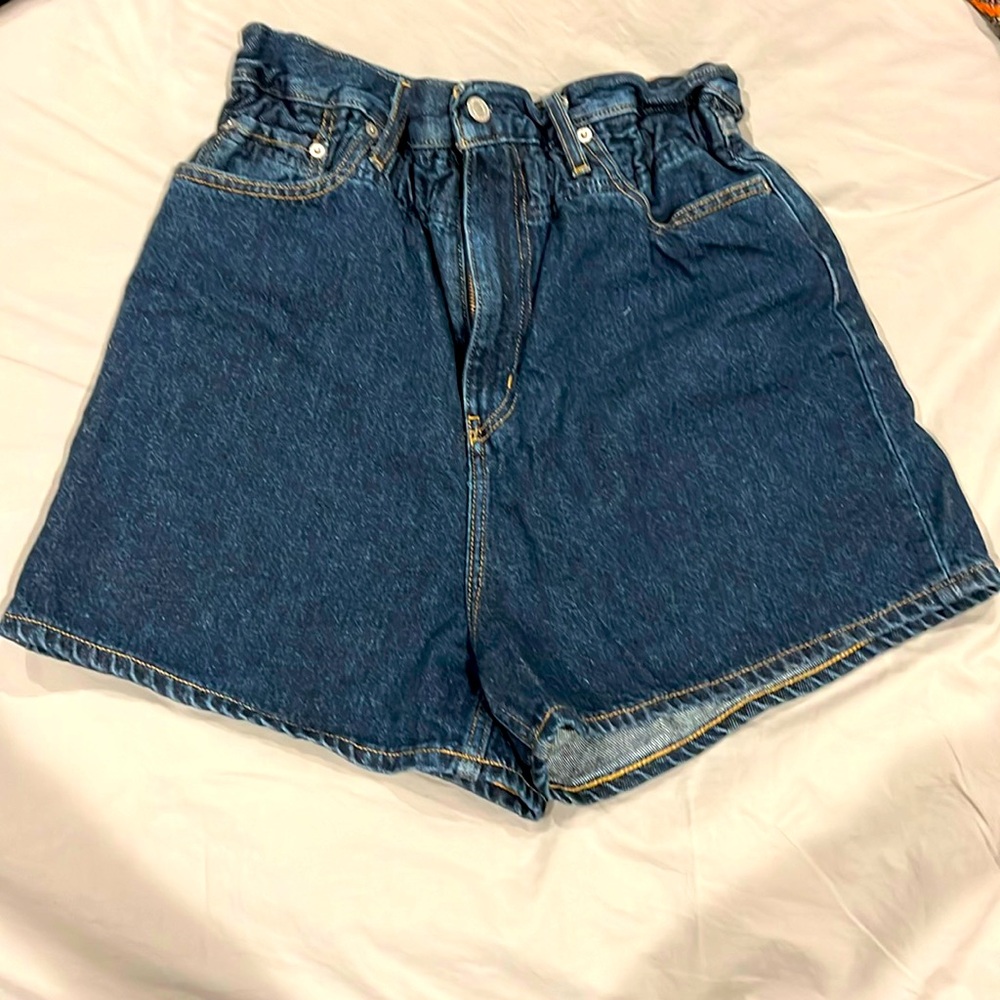 GANNI x Levi’s size 29 denim short